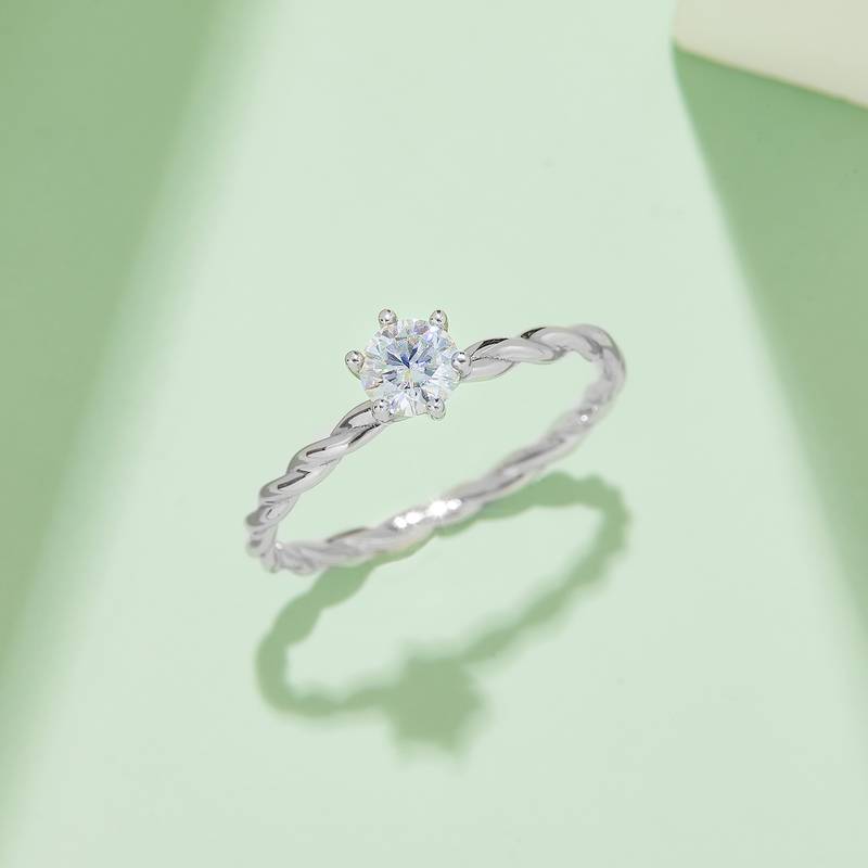 直臂藤蔓S925银镀白金MoissaniteWomen's Ring50分D级